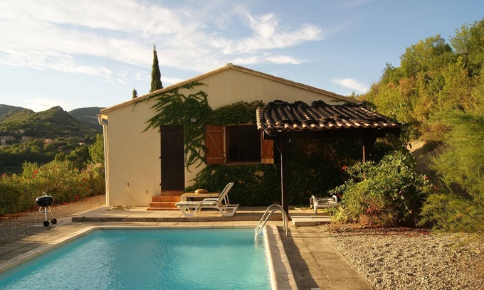 Lodeve Villa | Secluded Villa With Private Pool