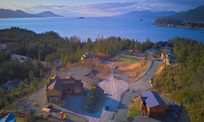 Juneau Apartment | Secluded Water View Studio Apartment