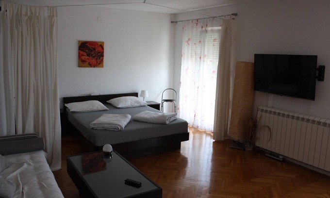 Seget Donji House | Second Floor apartment with approx. 40m ² air conditioning, balcony, panoramic sea view