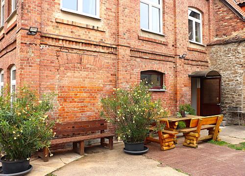 Aschersleben House | Sei hier Gast - Unterkunft Zimmer Klosterhof Aschersleben