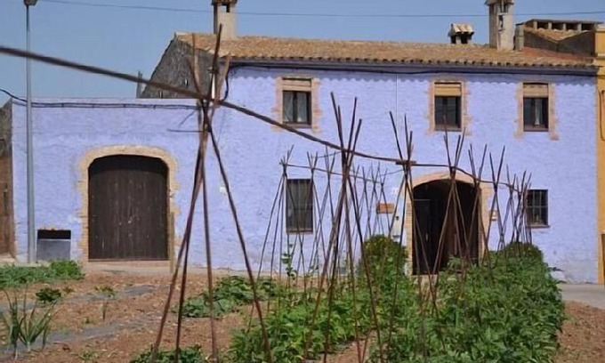 Sant Jaume dels Domenys Cottage | Self catering Les Orenetes for 11 people