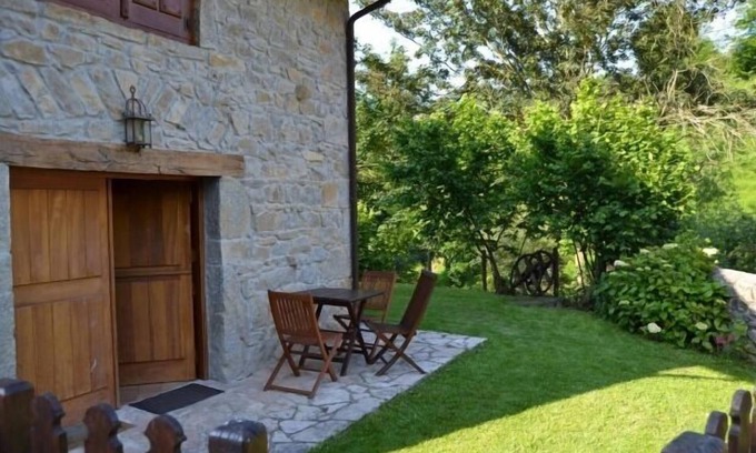 Bobia de Abajo Cottage | Self catering La Corte del Rondiellu for 8 people