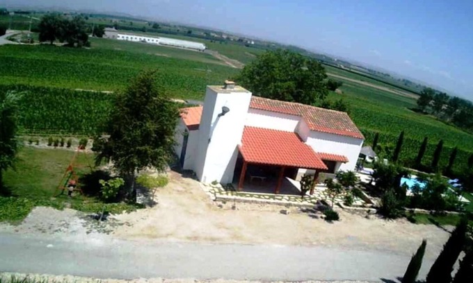 Ivars D'Urgell Cottage | Self catering Masia Cal Bola for 6 people