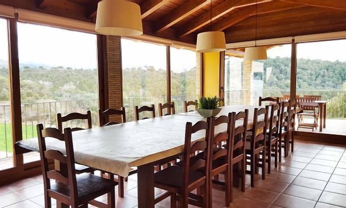 Taradell Cottage | Self catering Mas Gasala for 14 people