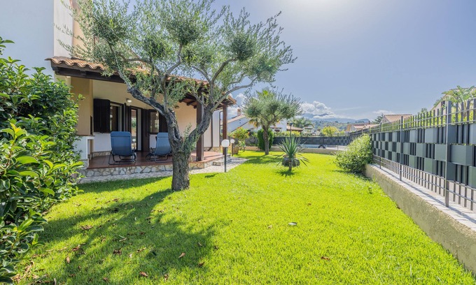 Piana Calzata Villa | Self check-in. VILLECEFALU. Villa with Veranda, 2 bedrooms, 2 bathrooms
