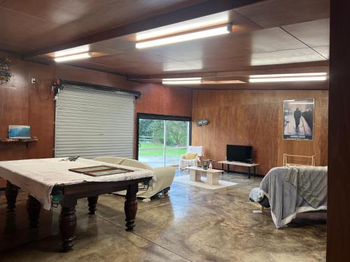 Bay of Plenty Region Apartment | Self contained open shed space