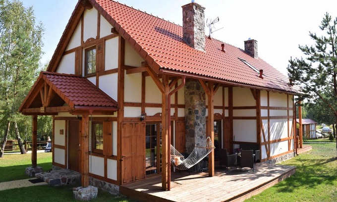 Kolczyglowy House | Semi-detached house near the lake