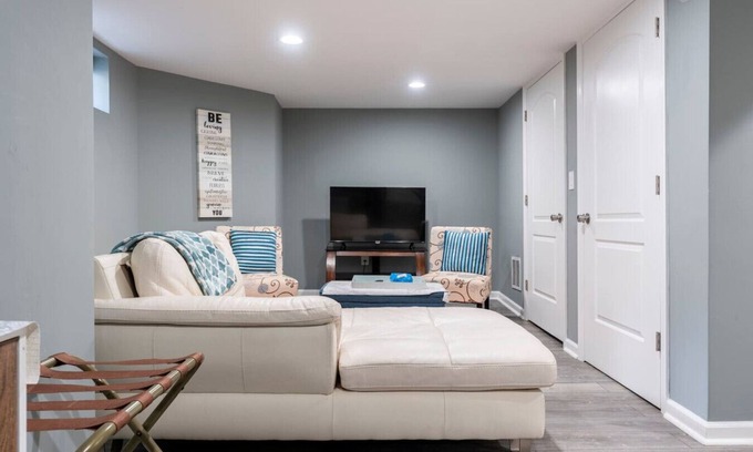 Montclair Condo | Semi Private cozy studio near downtown.