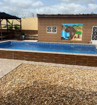 Bargny Gouddau Villa | Sendou Cabano Villa Sleeps 6 with Parking