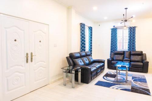 Georgetown Apartment | Senior Suite 3 Bedroom