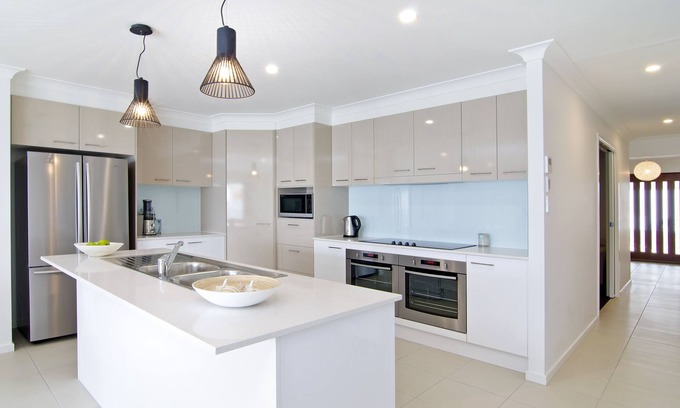 Tugun House | Sentosa at Tugun Beachfront Holiday Home