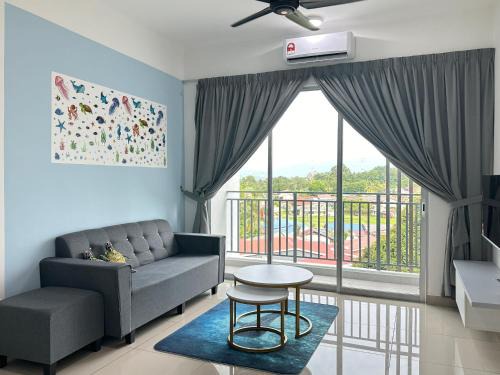 Kampung Bukit Merbah Apartment | Seremban 5-6 pax Luxury Suite - Ocean Theme