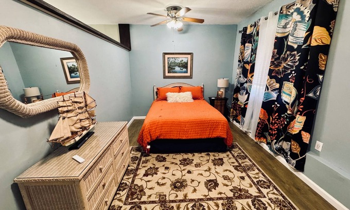 Pawleys Island Apartment | Serene 1 bedroom apt. on Golf course with onsite gym & massage