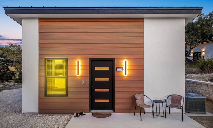 Spring Branch House | Serene Hill Country Casita ~ Scenic View ~ Patio