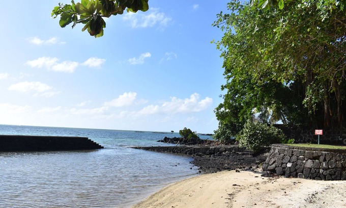 Trou d'Eau Douce Villa | Serenity Cheerful 2-Bedrooms Beachfront Villa.