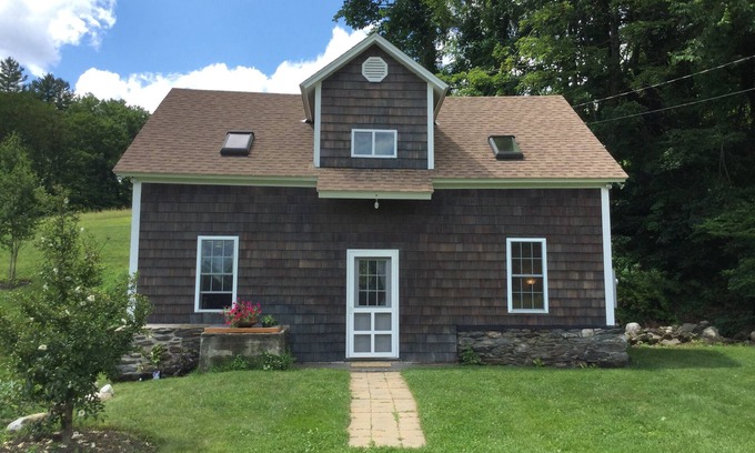 Brattleboro House | Serenity Cottage in Southern Vermont…