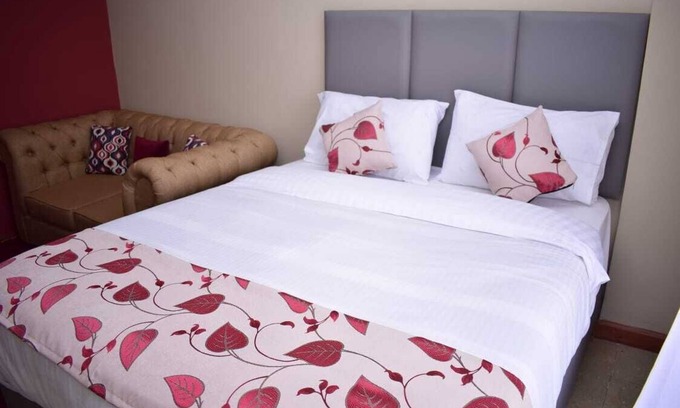Nairobi West Apartment | Serviced Studio Apartments 7 mins drive to Airport