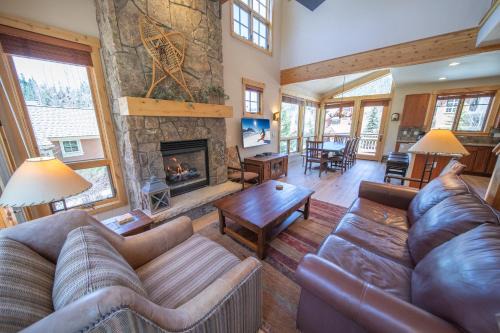 Keystone House | Settlers Creek 6511 by SummitCove Lodging