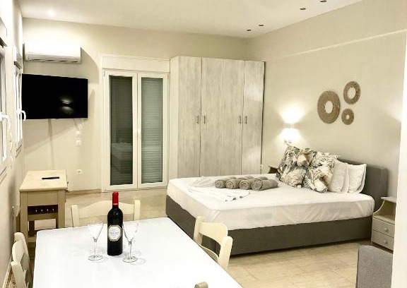 Alykes Apartment | Shades of Zante 3