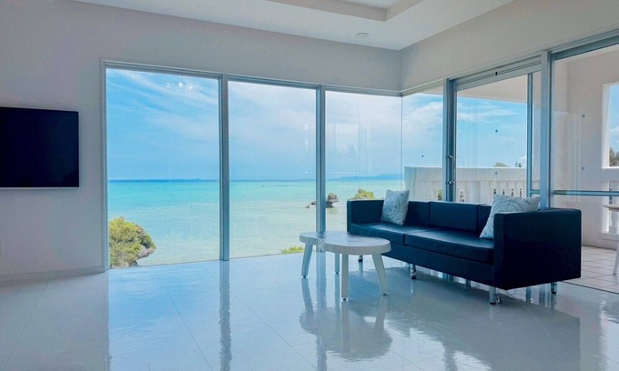 Onna House | Shallows