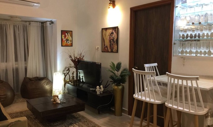 Kudal Apartment | Shalom 1:Luxe1bhkApt/common pool/6minstoUddoBeach