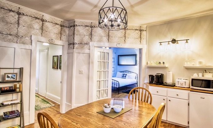 Florenceville-Bristol Bed & Breakfast | Shamrock Suites