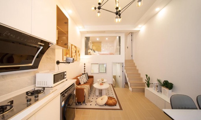 Huaihai Road Commercial Area Apartment | Shanghai Dreams - Hidden Gem on Yongkang Road - Entire Apartment