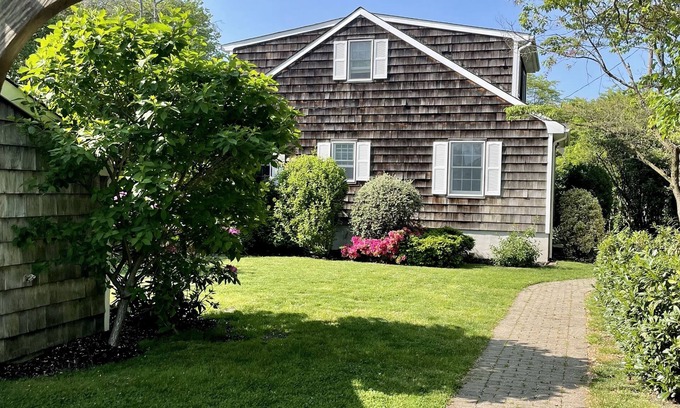 Avon House | Shangri La in Bay Head, NJ