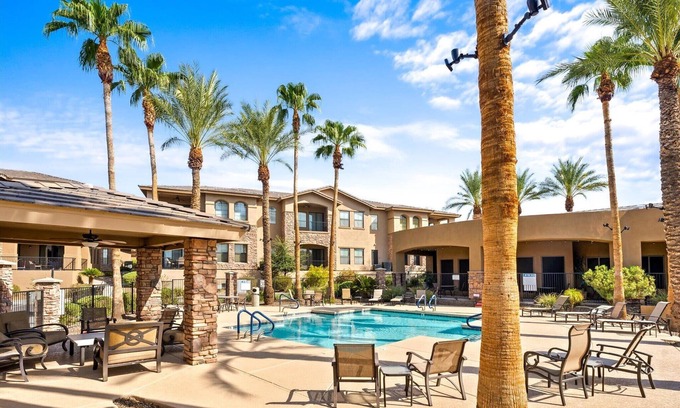 Foothills House | Shared Poolside Fun~Hot Tub~Gym & More