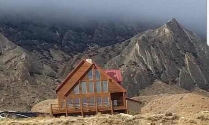 Emblem Apartment | Sheep Canyon Mountainside Trails & Ranch Apartment