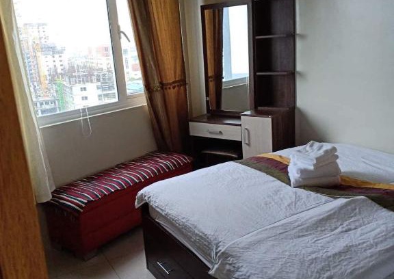 Barangay 76 Apartment | Shell residence resort type staycasion at MOA