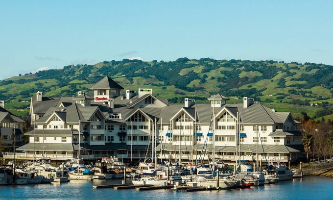 Petaluma Hotel | Sheraton Sonoma Wine Country Petaluma