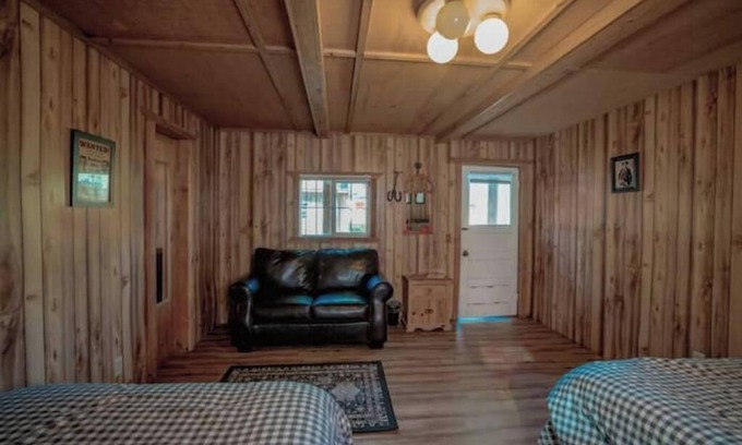 Idaho Falls Apartment | Sheriff's Office Cabin At Mountain River Ranch