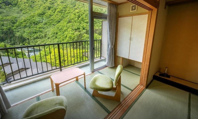 Aizuwakamatsu Hotel | Shikisainoyado Marumine