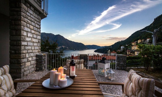 Moltrasio Apartment | Shimmering Waters - My Home In Como