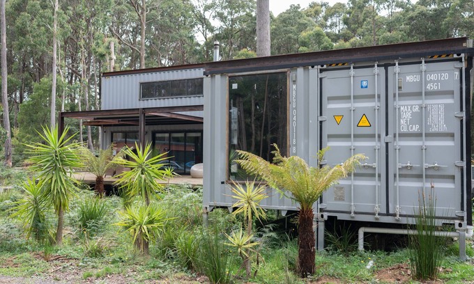 Trentham Villa | Shipping Container Living; Industrial fit out on bush block
