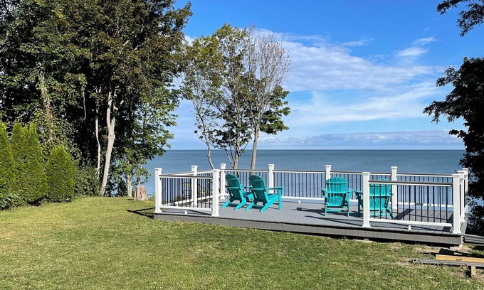 Ashtabula Cottage | Shore Cliff Cottage