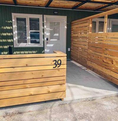 Harrow Apartment | Shores of Erie Hideaway (Single Level Studio Apartment)