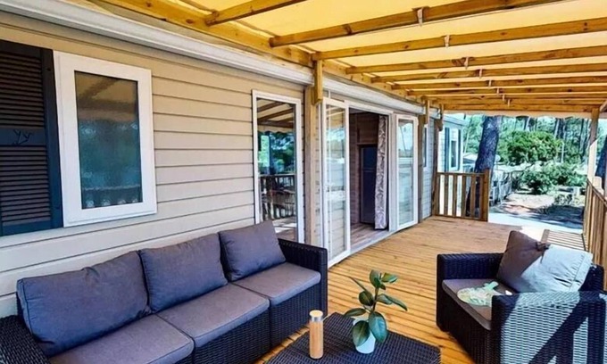 Condrieu House | Siblu – The Lives of Condrieu * - Mobil home Wellness 3 hp Signature with air conditioning 8 people