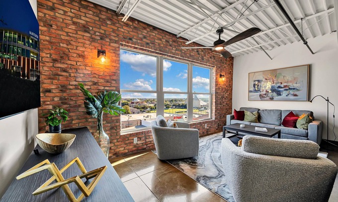 Brazos Condo | Silos on The Sixth- Downtown Waco