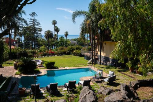 Aci Trezza Villa | Silvanae Pool Villa