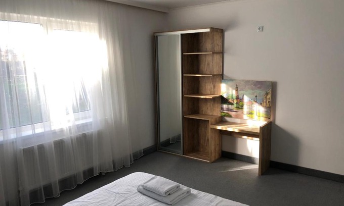 Kamenets-Podol'skiy Apartment | Сімейні апартаменти