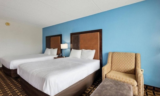 Greeneville Hotel | Simple Stay Near Greeneville Attractions With Free Parking