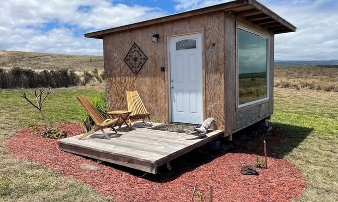 Naalehu Apartment | Simple yet enchanting abode