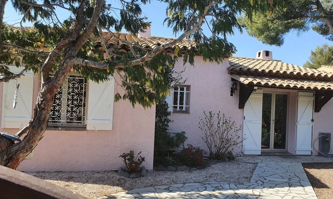 Le Dramont House | Single-storey house with sea view, garden+terrace, 2 air-conditioned bedrooms, WIFI, garage