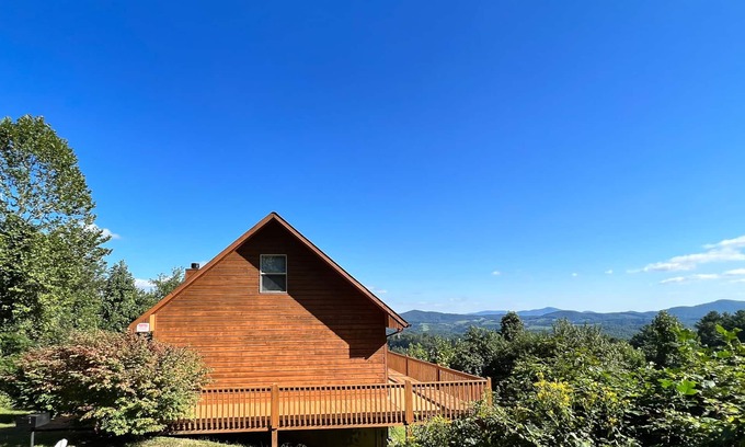 Grassy Creek Cabin | Sip Cider on the Deck Overlooking Brilliant Foliage @ Above It All