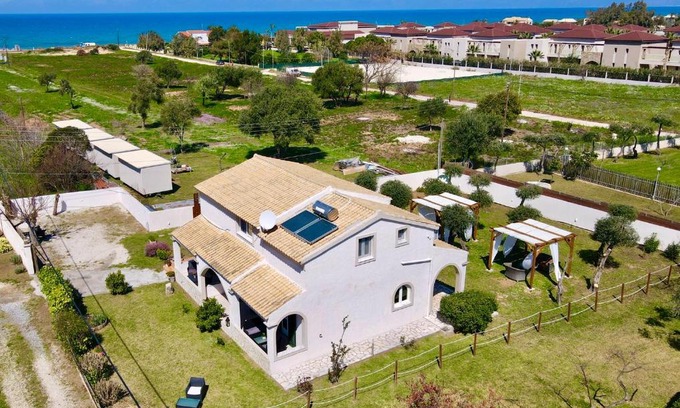 Almiros Beach Apartment | Sirios