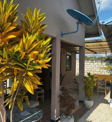 Pingwe House | Sisters House