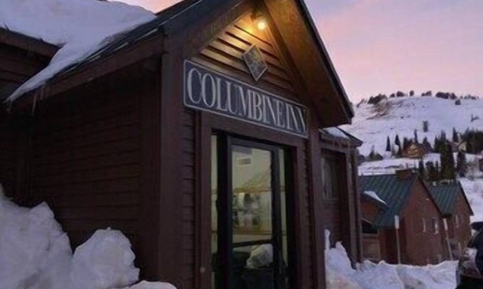 Powder Mountain Cabin | Ski in/out Powder Mountain Columbine Inn 101