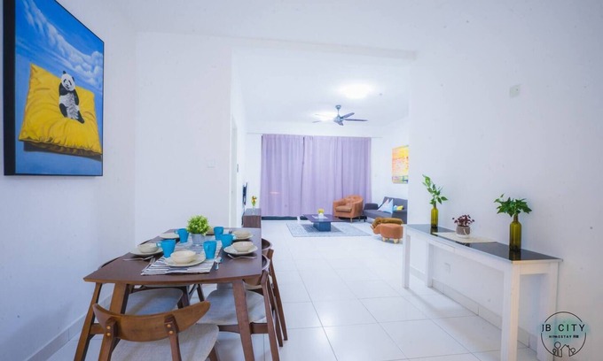 Setia Tropika Apartment | Sky Peak (9pax) ホームステイ @ JB City Homestay